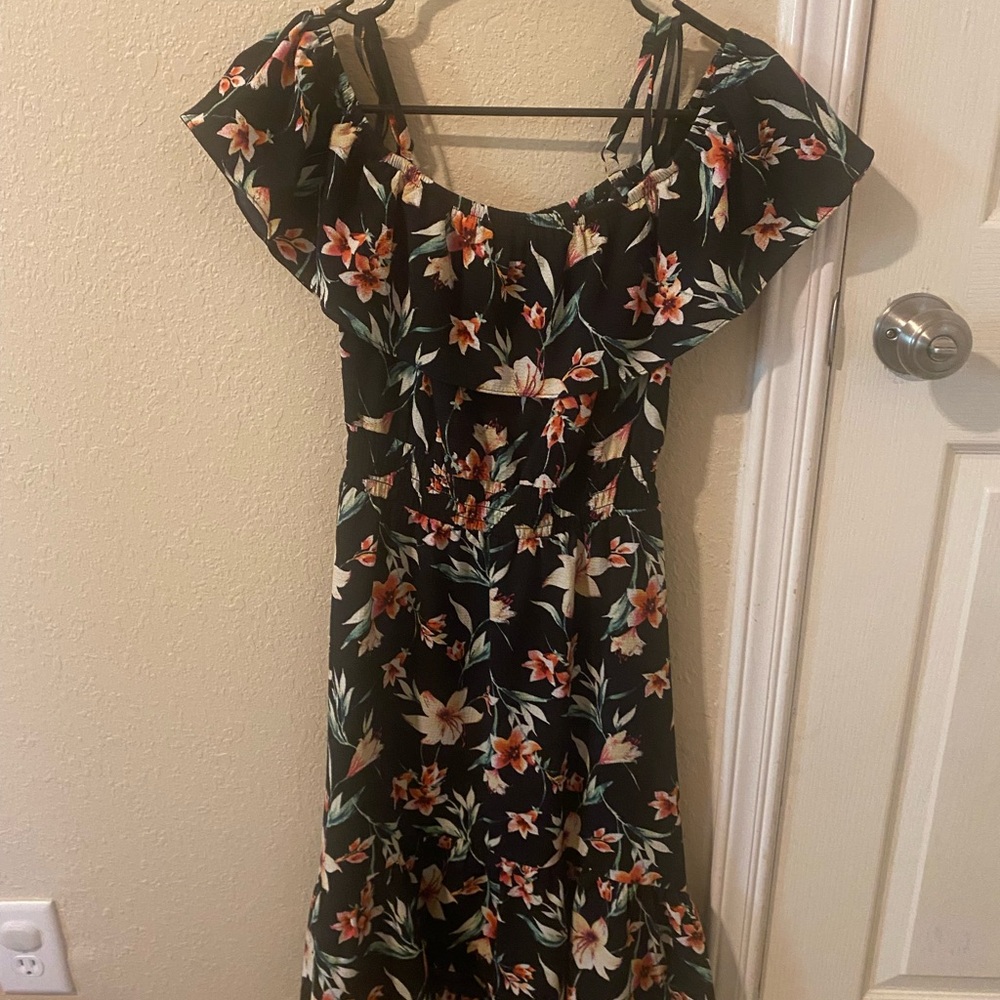 Iz Byer Black Floral Maxi Dress